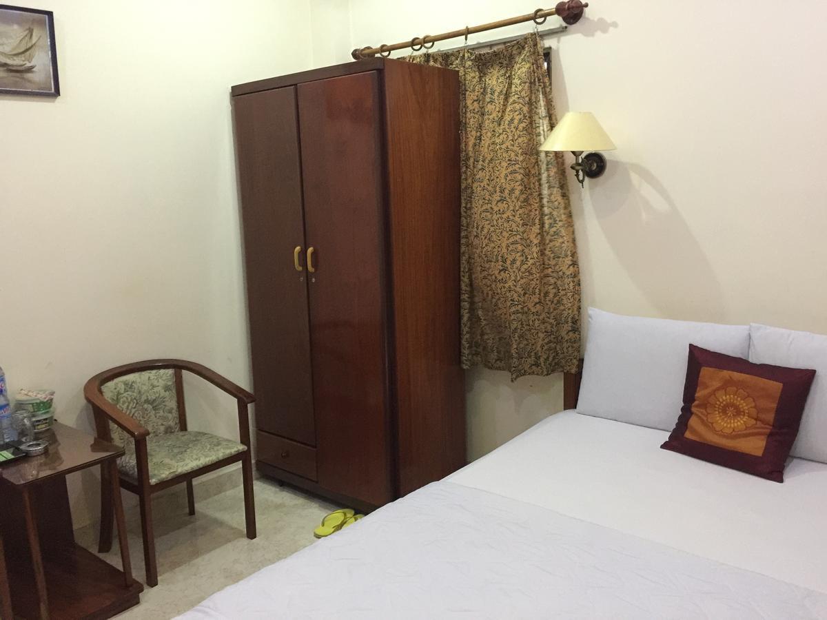 Duyen Sai Gon Hotel Хошимин Екстериор снимка