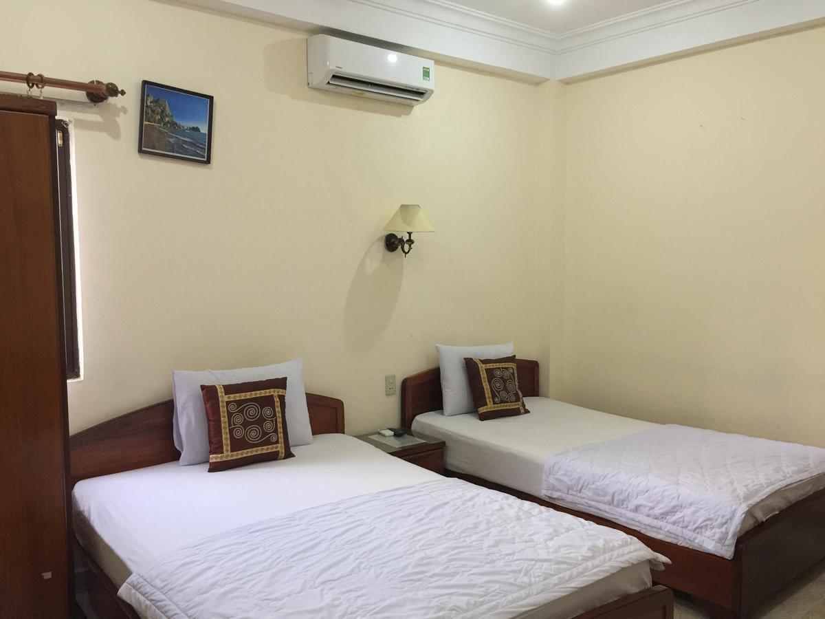 Duyen Sai Gon Hotel Хошимин Екстериор снимка